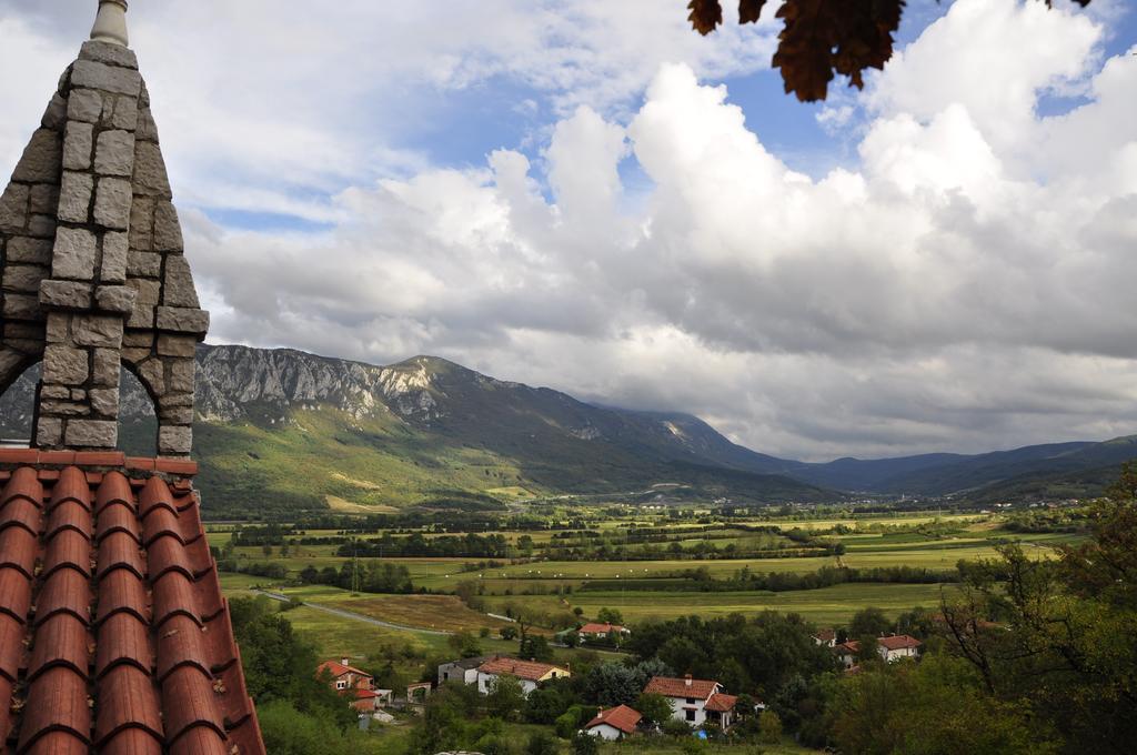 Holiday Home Slavi Vipava Exterior foto